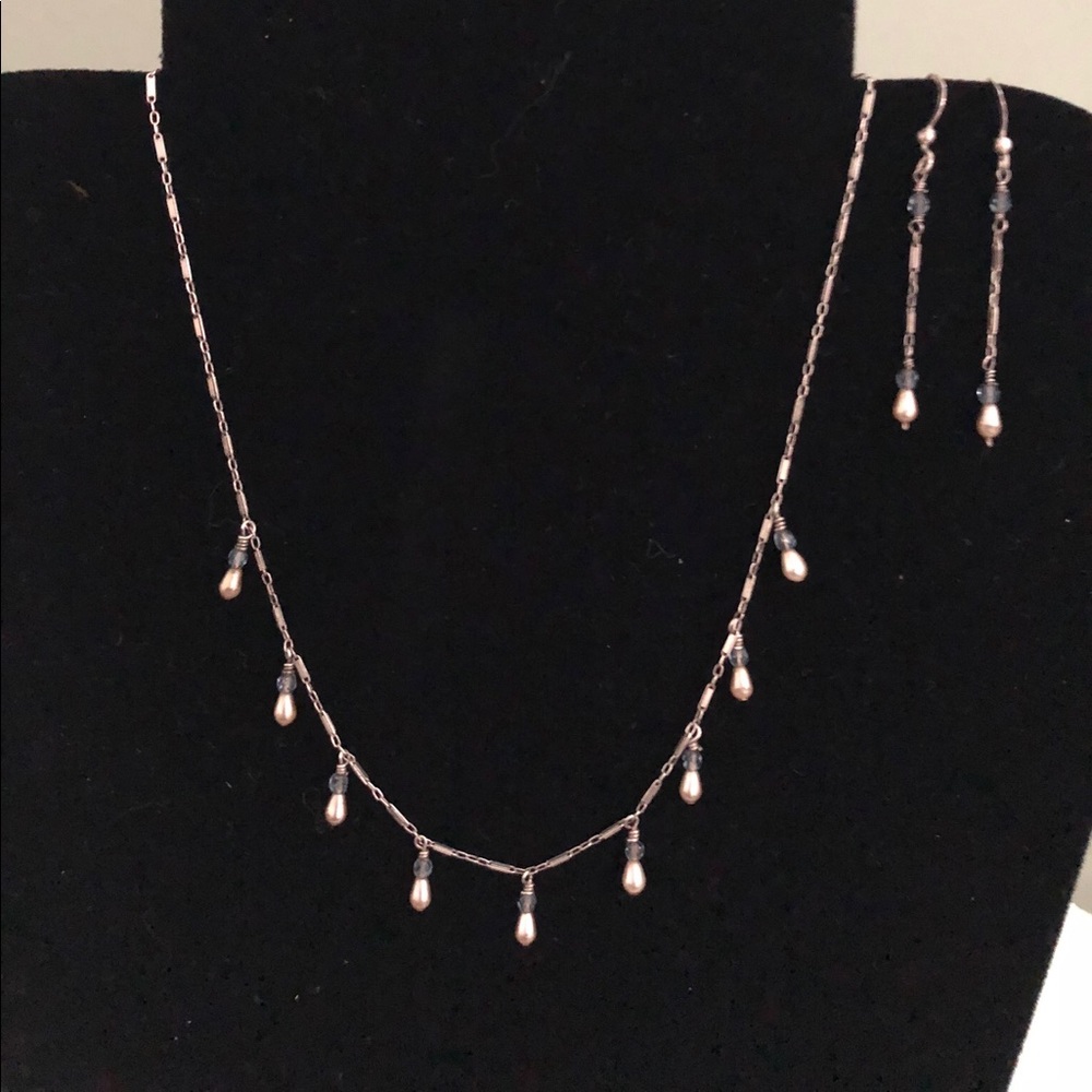 Necklace and earring set